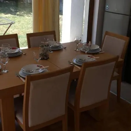 3 Bedroom Villa With Private Pool & Bbq Burgas